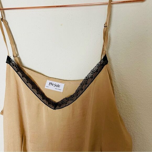 EUC Love Sadie Lace Silky Tank Medium - Picture 3 of 4